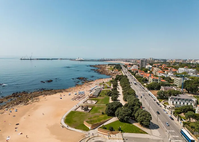 Seaside Cozy With Private Terrace
