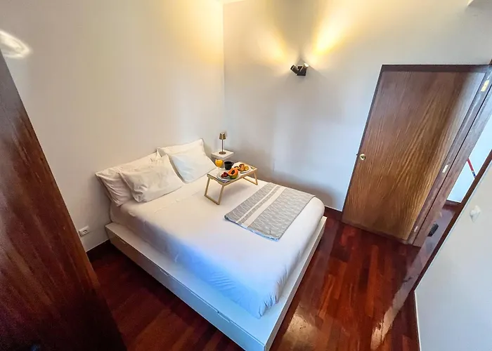 Seaside Cozy With Private Terrace